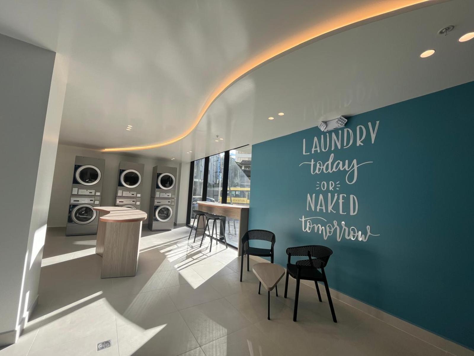Harmony Coliving Ecuador Pool Carolina Park *