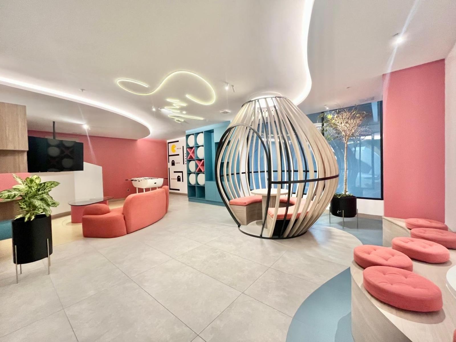 Harmony Coliving Ecuador Pool Carolina Park *