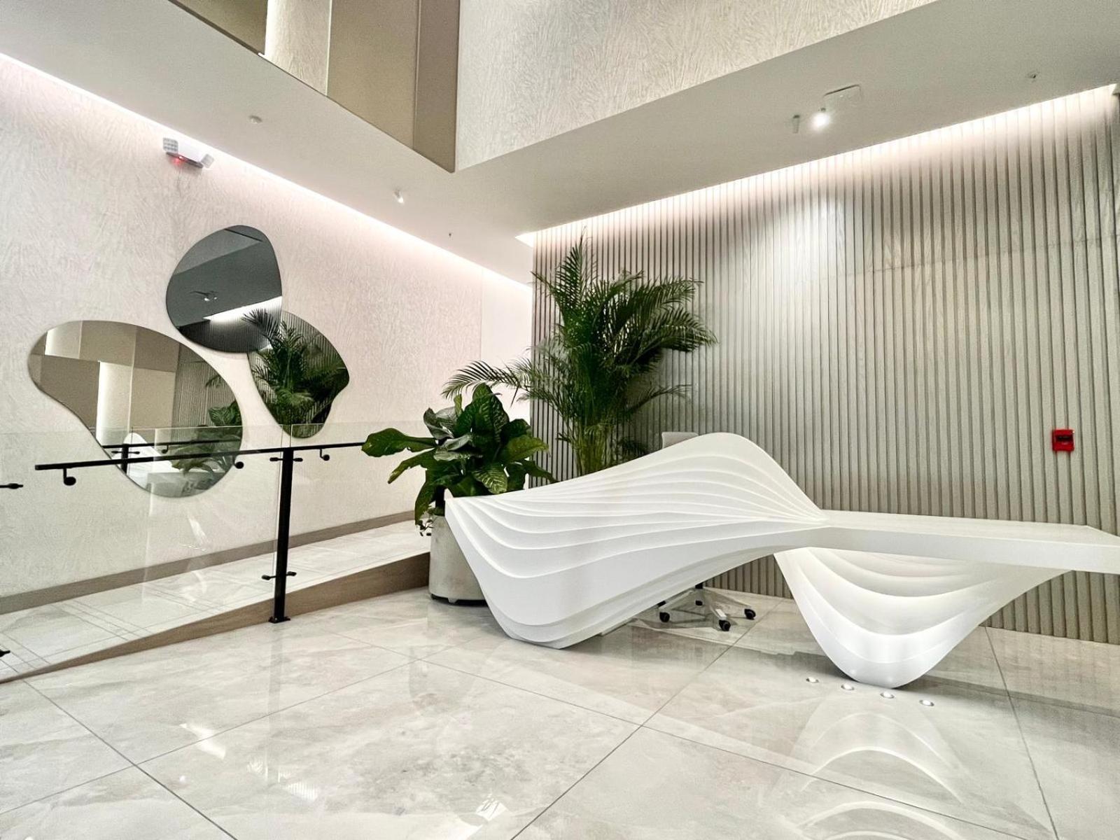 Harmony Coliving Ecuador Pool Carolina Park *